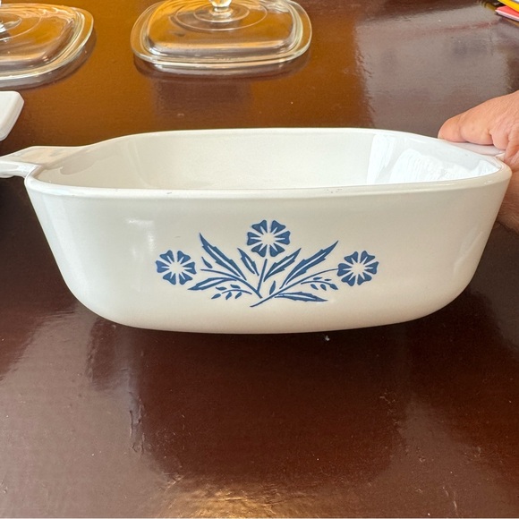 Corningware Vintage Corn Flower Blue Casserole dish 1 and 1.5 quart with lids - Picture 3 of 10